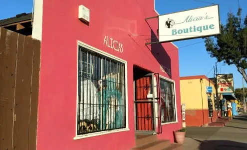 Alicia's Boutique, business photo 1