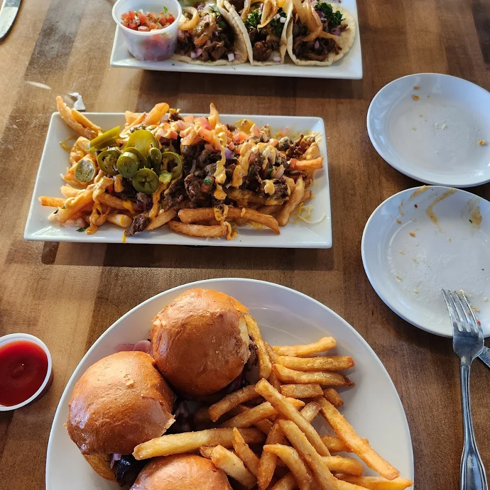 Stonies Taphouse & Bistro business photo