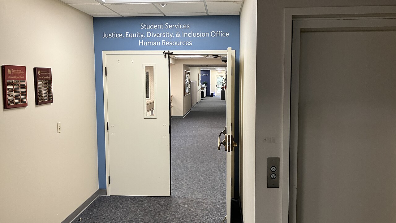 Student Services MIIS, Middlebury Institute of International Studies at Monterey