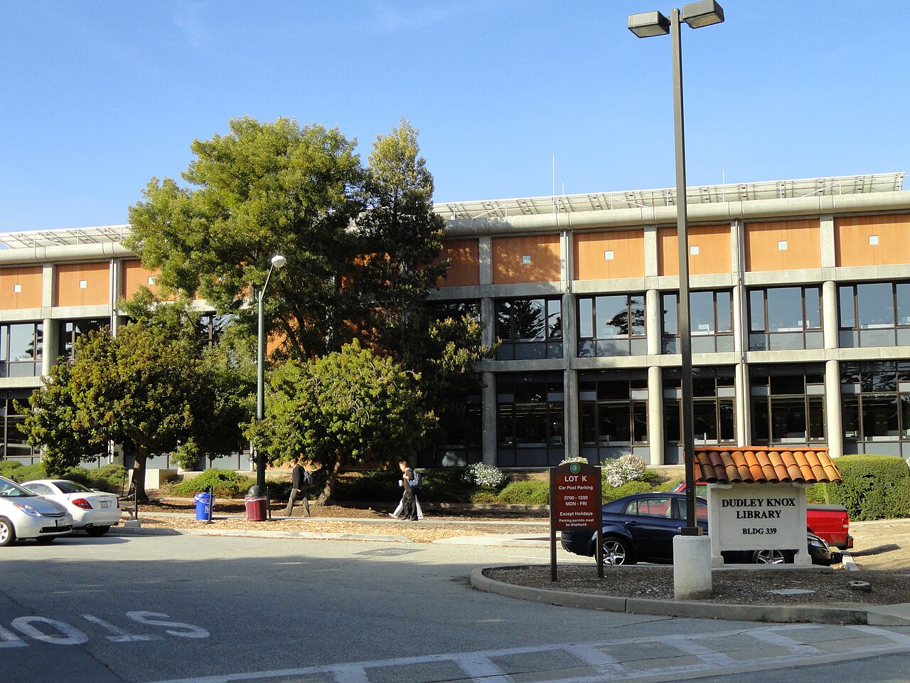 Dudley Knox Library - Naval Postgraduate School - DSC06794